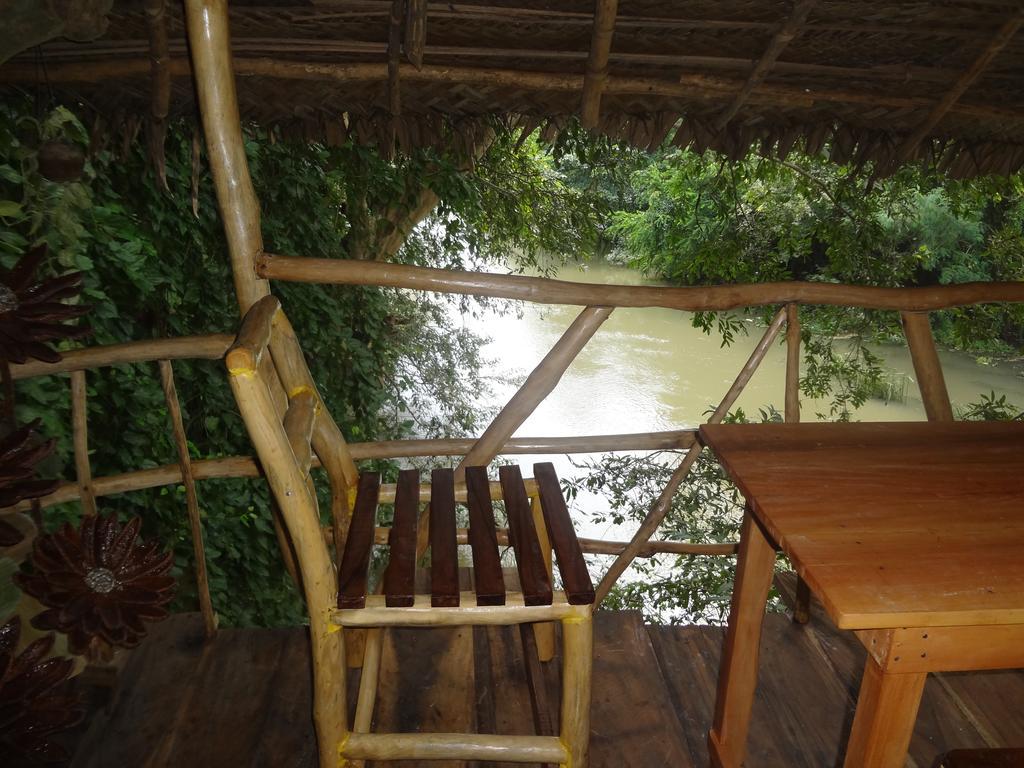 Vila Kumbuk Tree House Tissamaharama Pokoj fotografie