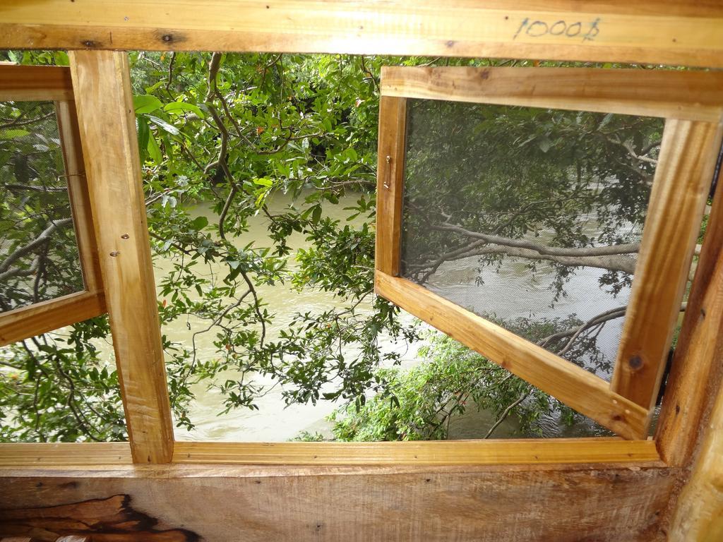 Vila Kumbuk Tree House Tissamaharama Pokoj fotografie